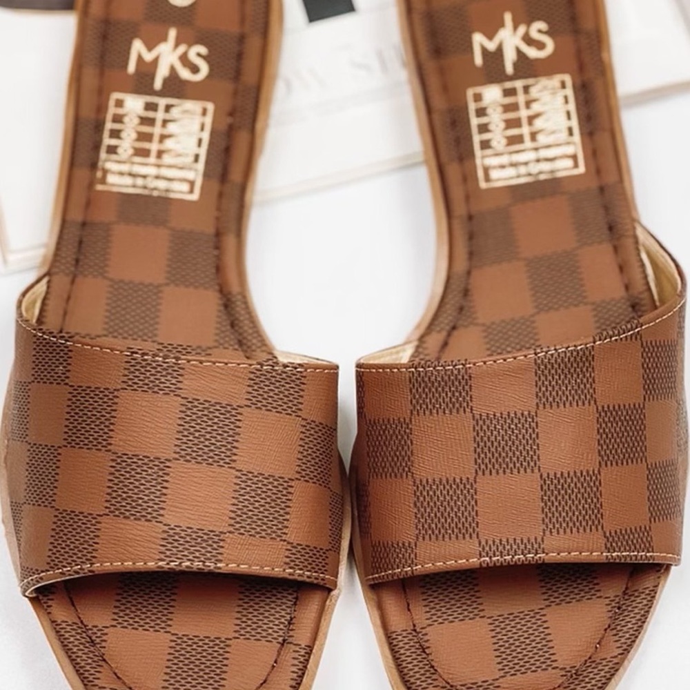 Checkered Sandals white or brown - Picture 3 of 3